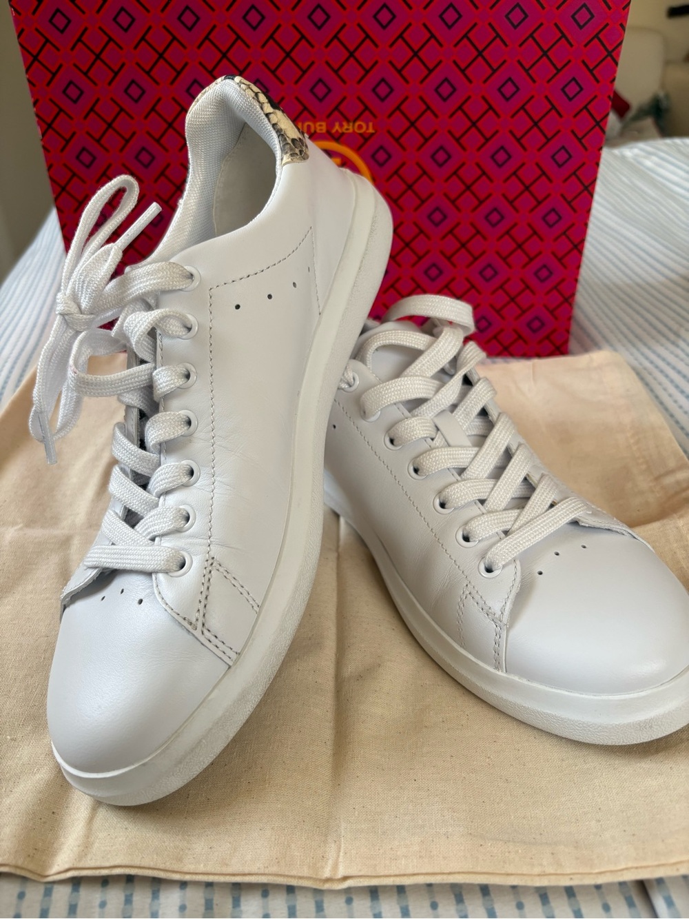 Tory Burch White Leather Low-Top Sneakers with Subtle Snake-Print Heel size 8.5.